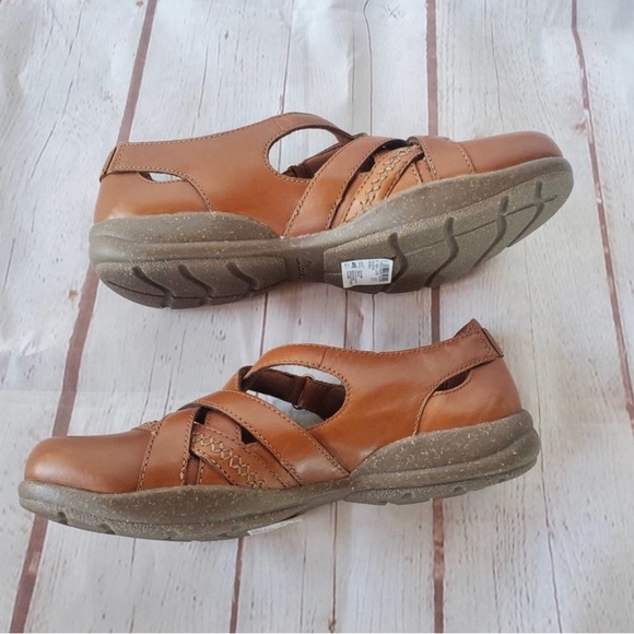 Clarks Mary Janes Leather Slip-Ons Women’s Size 6.5 NIB - Picture 10 of 11